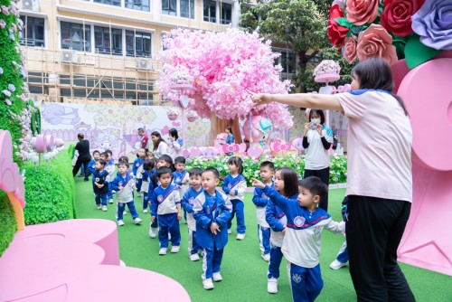 暢遊Sanrio夢幻花園—K1社區遊學團