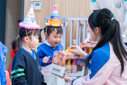 幼稚園上學期生日慶祝會