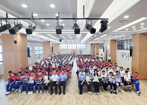 青少年防罪講座—築牢青春法律防線